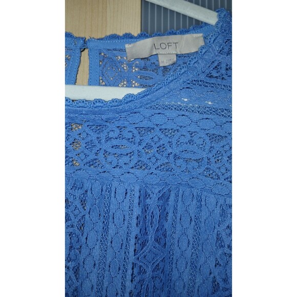 Ann Taylor Loft Blouse Sz Medium Blue Lace Feminine Chic Short-Sleeve Top - Picture 7 of 8